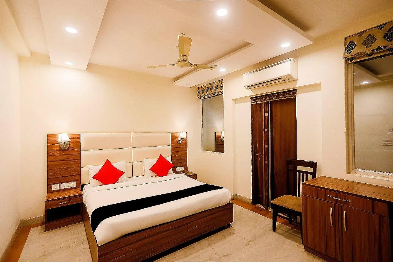 Oyo 80134 Collection O Hotel Prima Stay