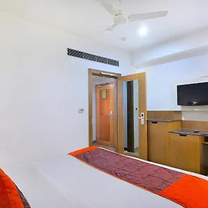 4* ホテル Hari Piorko Grand - 2 Min From New Railway Station